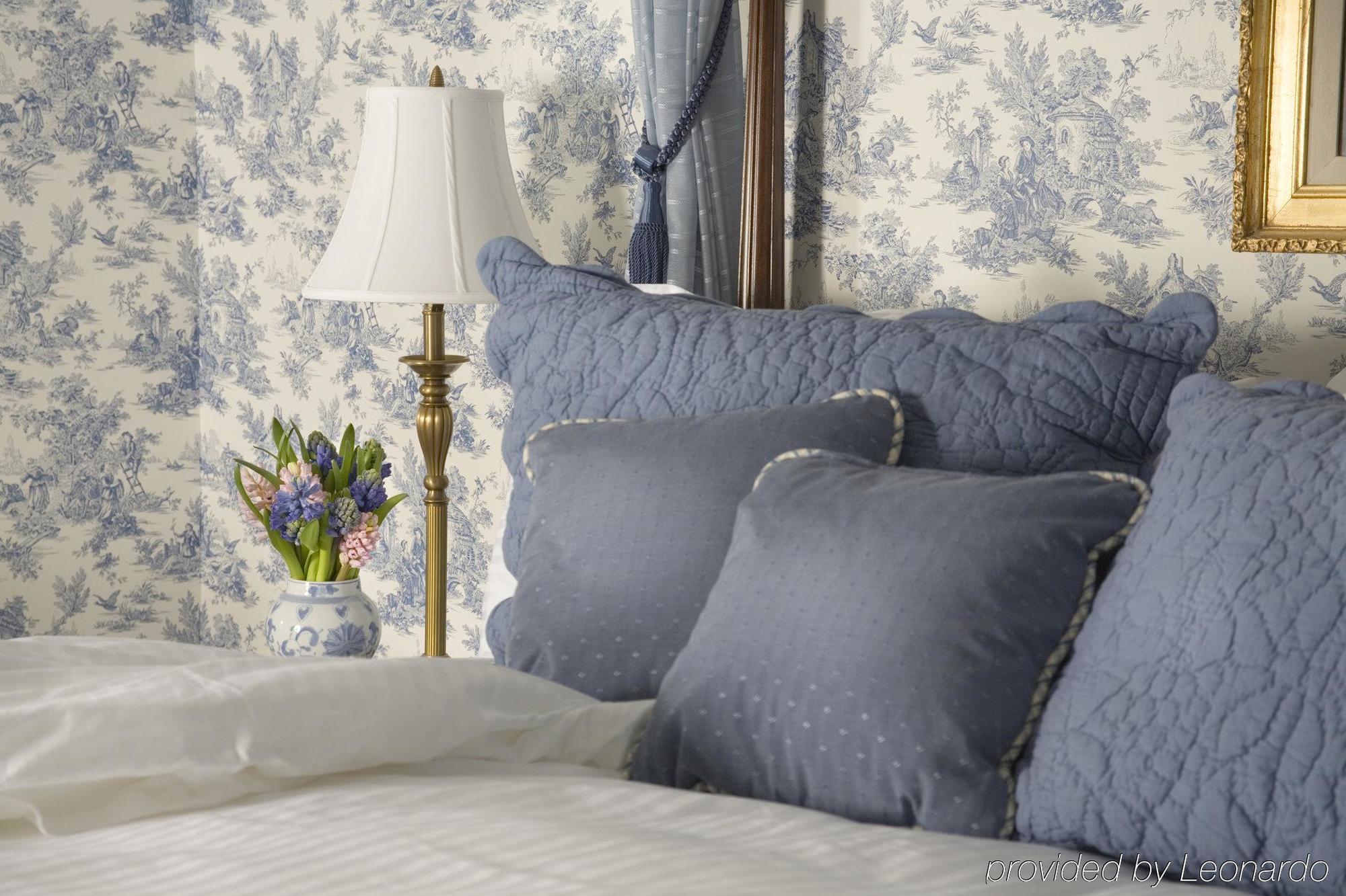 Bed and Breakfast The Manor On Golden Pond Holderness Habitación foto