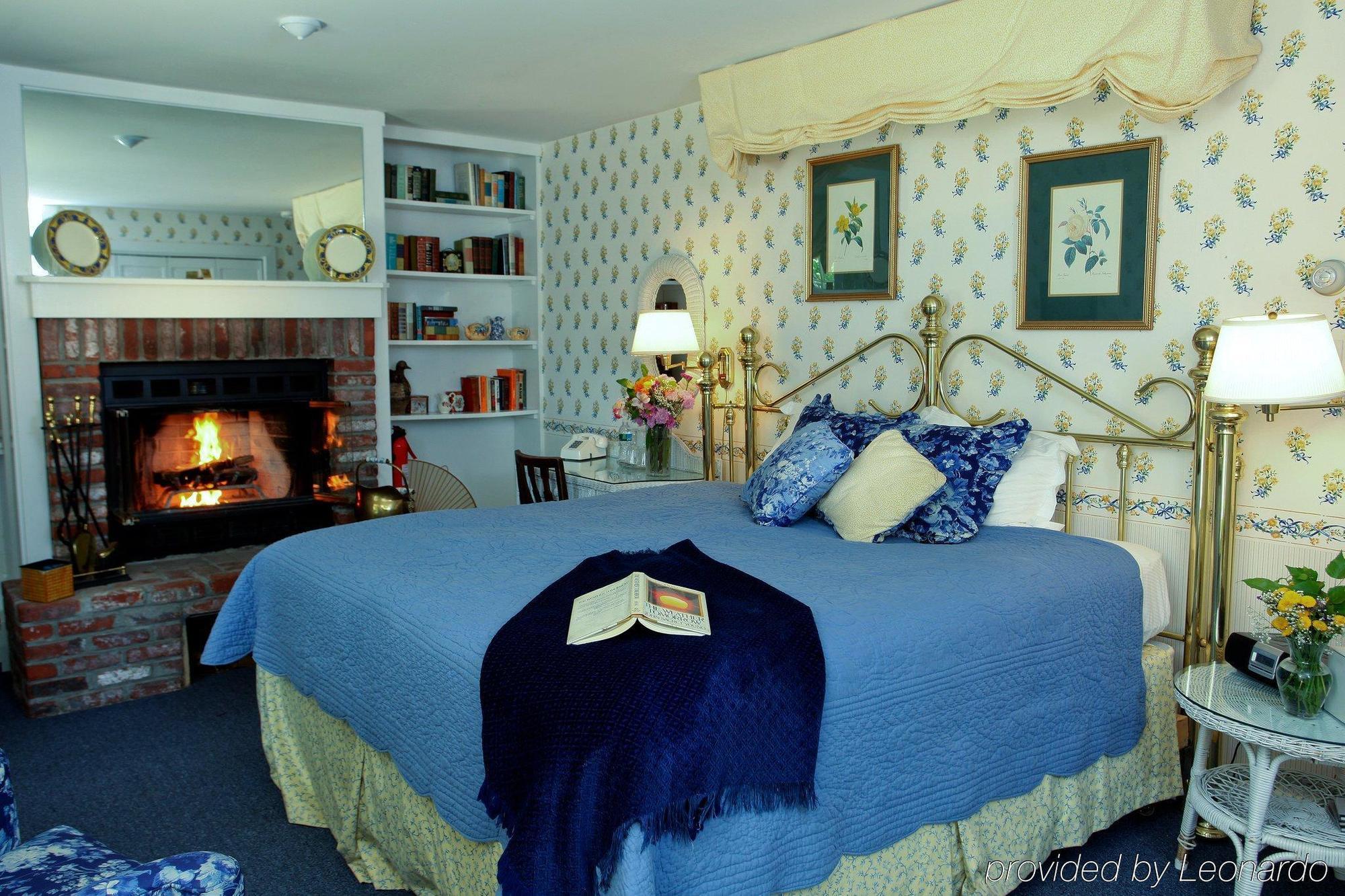 Bed and Breakfast The Manor On Golden Pond Holderness Habitación foto