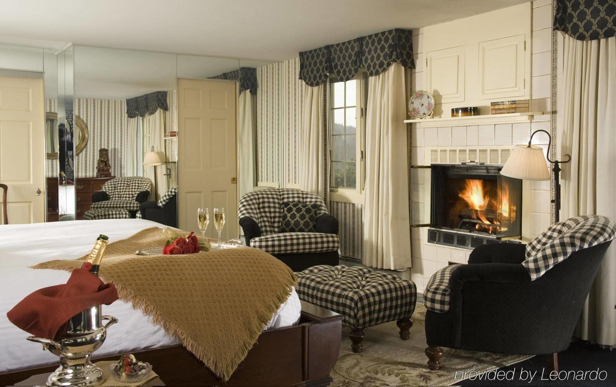 Bed and Breakfast The Manor On Golden Pond Holderness Exterior foto